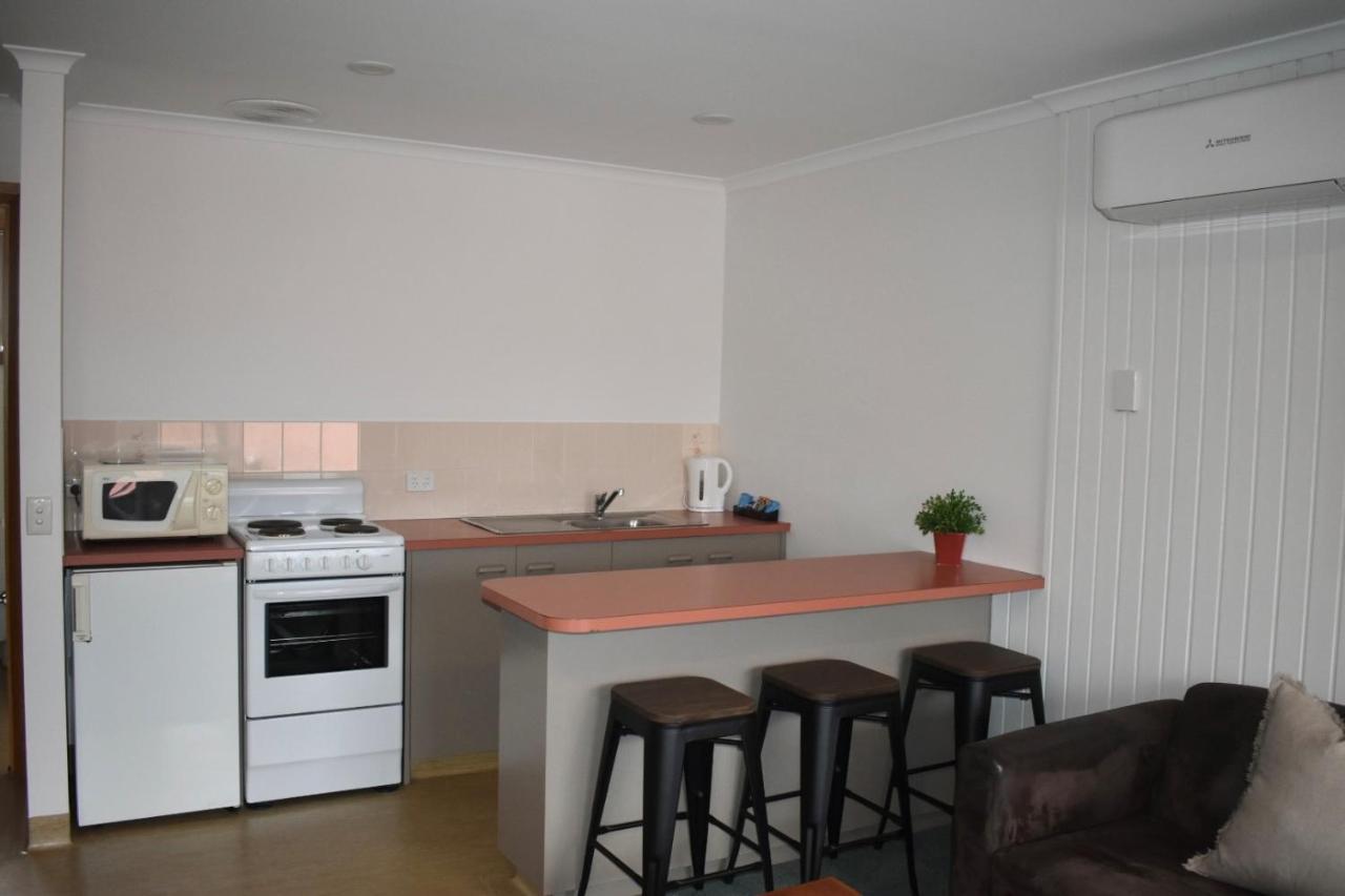 Kermandie Hotel Port Huon Экстерьер фото